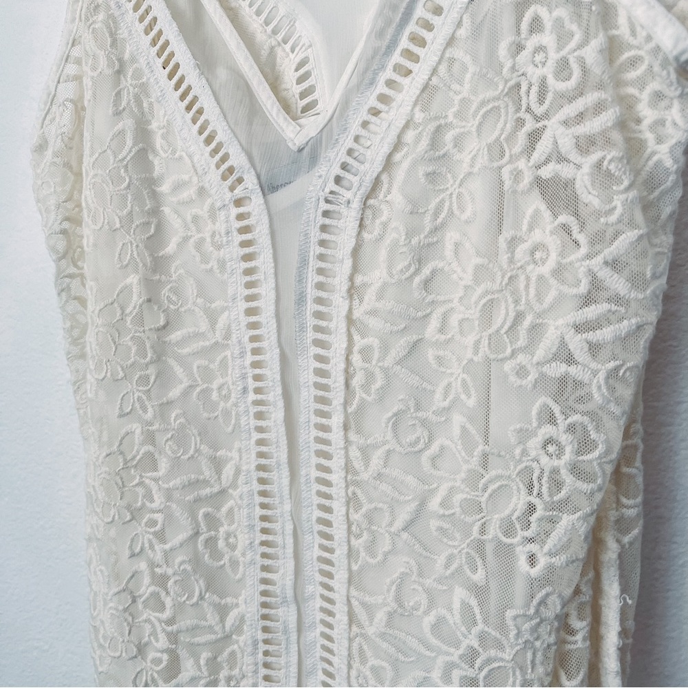 Abercrombie & Fitch XS Off white lace dress